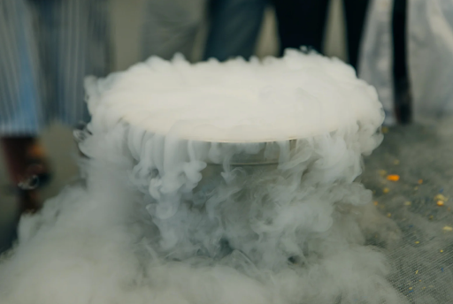 Liquid nitrogen gas: density and weight